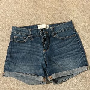Abercrombie kids Jean shorts 11/12